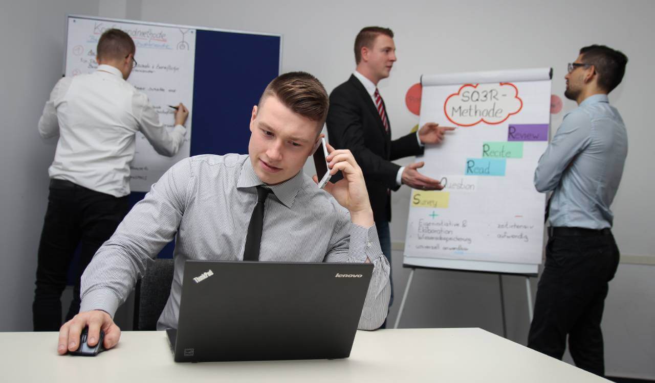 We make a revolution in word class building.